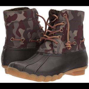 STEVE MADDEN WOMEN’S TORRENT BOOT